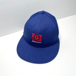 DC SHOE CO GENUINE L / XL FLEXFIT HAT BASEBALL CAP BLUE RED & WHITE